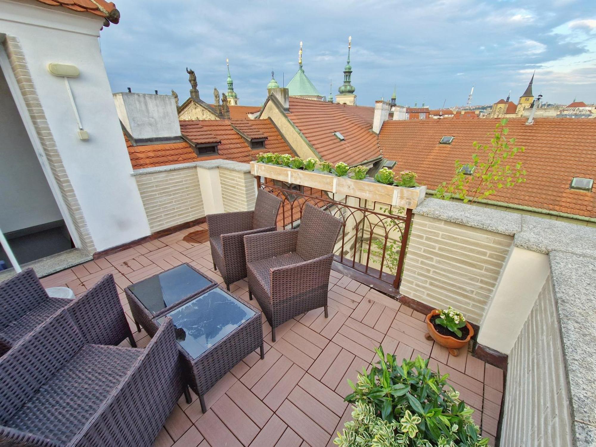 Studio Karluv Most Прага Экстерьер фото