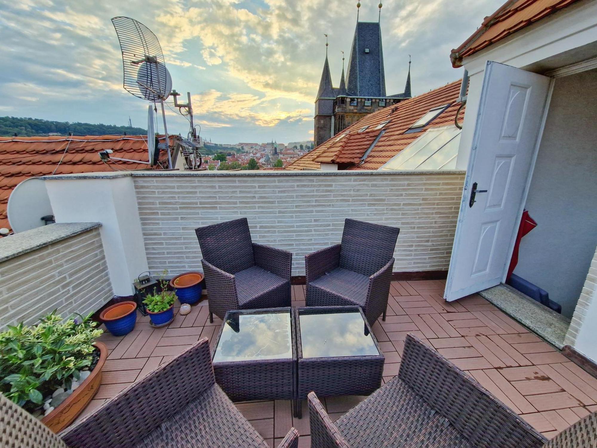Studio Karluv Most Прага Экстерьер фото