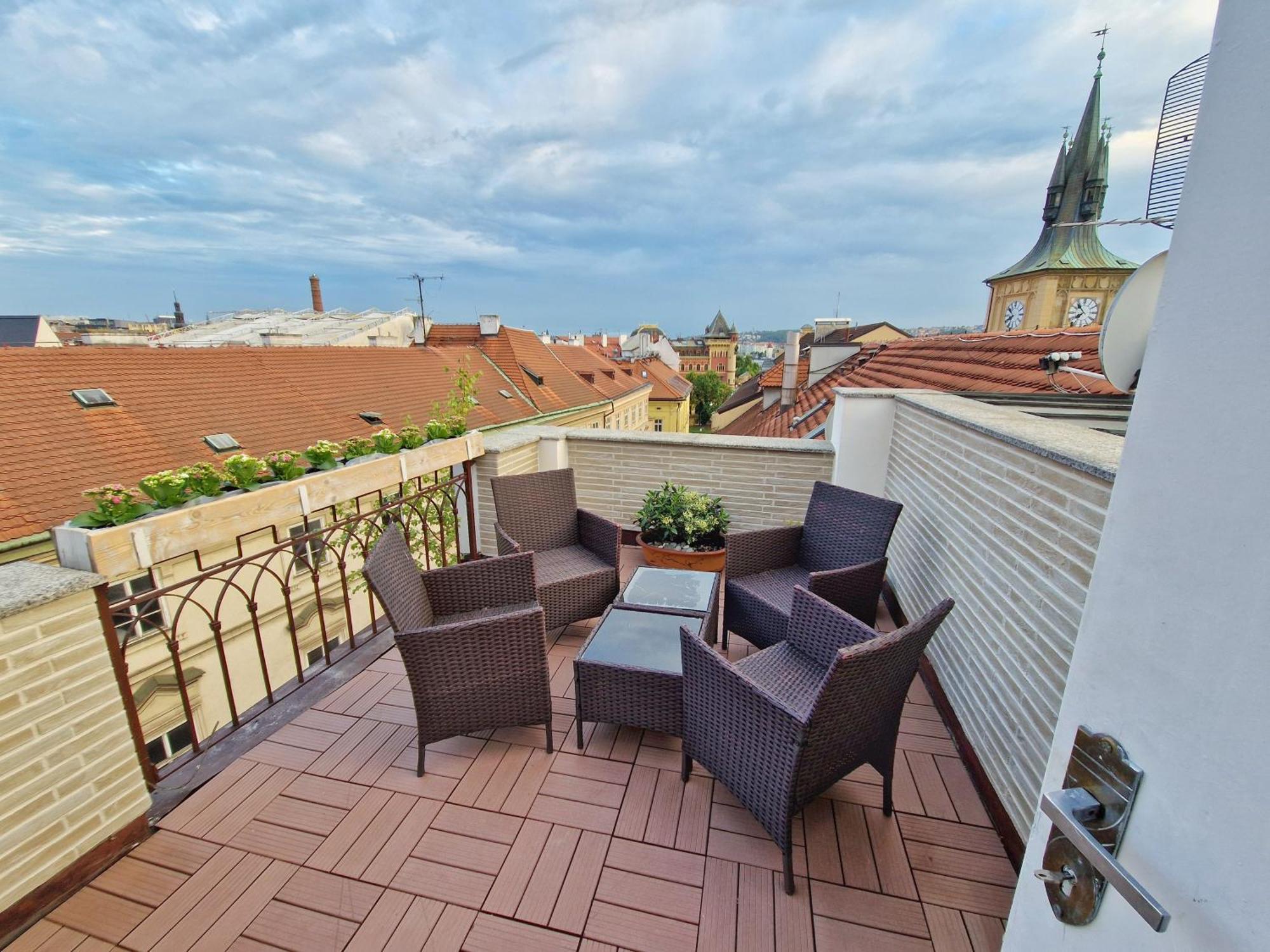 Studio Karluv Most Прага Экстерьер фото