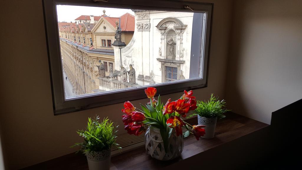 Studio Karluv Most Прага Экстерьер фото
